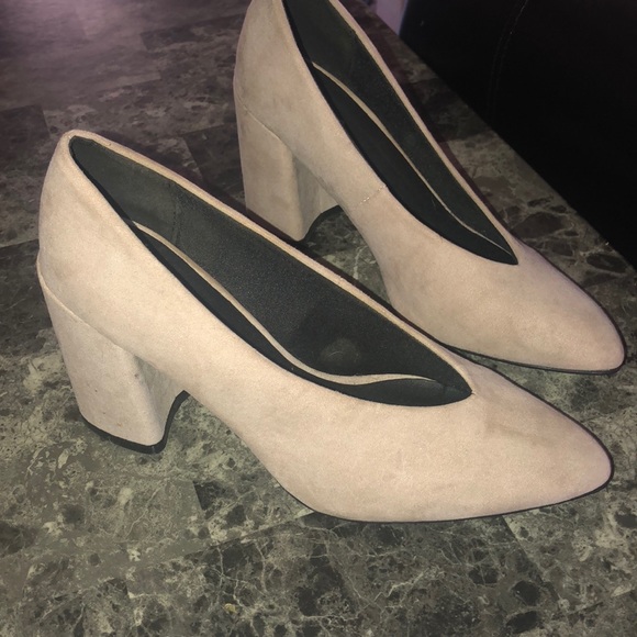Qupid Shoes - Gray heels